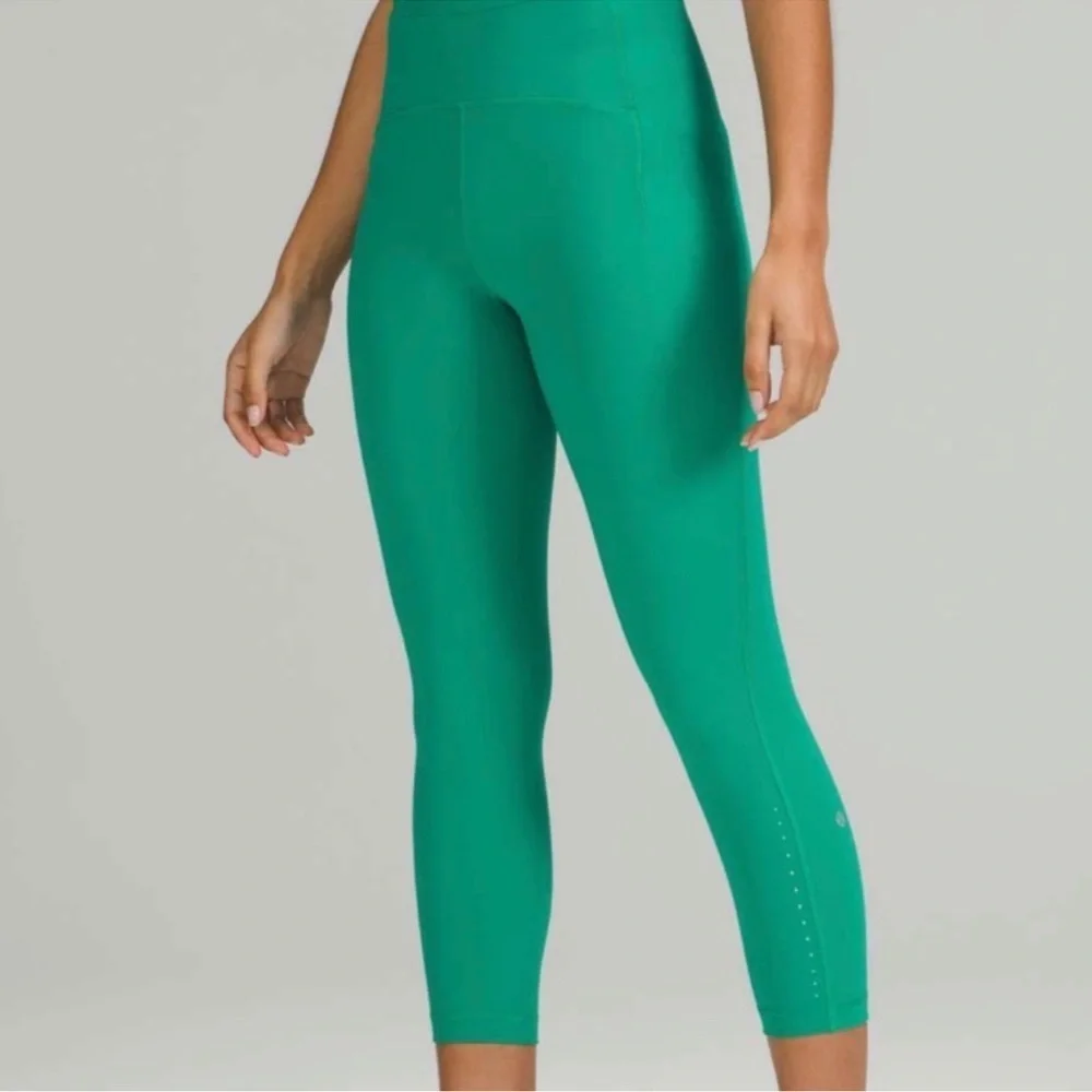 Lululemon 23